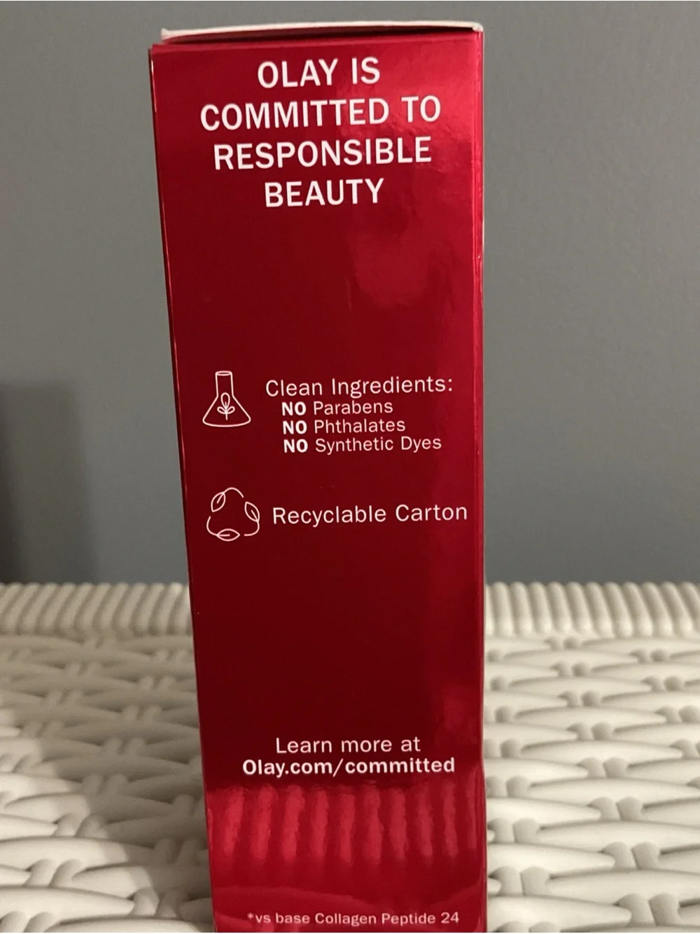 OLAY Collagen Peptide 24 Max Serum 1.3oz- White, Gold, Red